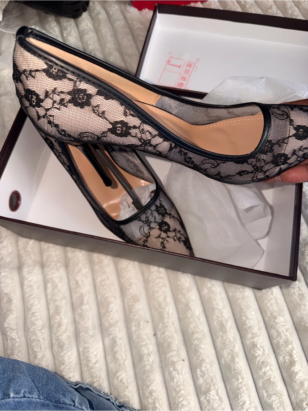 Black Lace Pointed Toe Women's Pumps